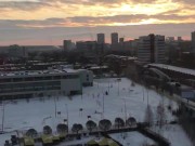 русская девушка трахается в подъезде, пока ее парень. 2/16