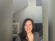 MILF Neighbor Gives Pussy Eating  Lessons. Squirting Pussy.  Ashlynn Shea  2/16