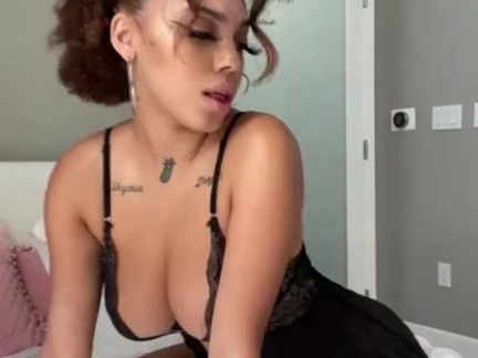 Latina pillow humps HUGE ORGASM *OF custom**