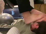 Girlfriend’s stinky feet smelled under desk 13/16