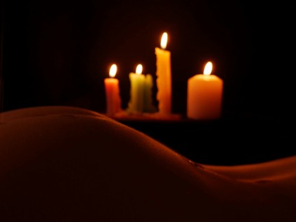 Growing Passion in the Candlelight. Oil Massage and Ton of Cum — Violet Candle