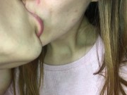 Лишилась девственности пока родители дома - Via Hub 1/16