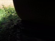 Prügel meine blanken Titten im Treckerschuppen 1/16