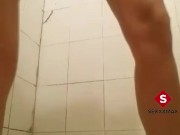 Sexy girl in the bath 5/16