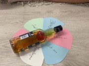 Игра в бутылочку или легкий развод на секс? Глубокий отсос и страстный трах от AnaCryst 1/16