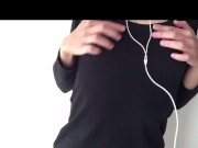 【連続イキ】昼だけど我慢できずにヒートテックの上からカリカリチクニー 乳首 オナニー Japanese nipple orgasm masturbation 4/16