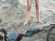 Public peeing teen girl on the beach 14/16