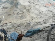 Public peeing teen girl on the beach 16/16