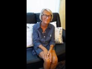 EXTRAIT - JE VIDE LES COUILLES D'UN JEUNE HOMME ET J'AVALE TOUT !!! 8/16