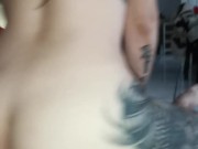 latina con grandes tetas y culo enorme coge en la sala 16/16