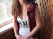 Пока Муж Вышел Она Получила Два Кремпая от Его Друга. Русское Любительское с  Разговорами 2/16