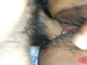 The girl cried out loudly. 14/16