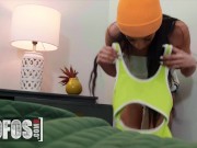 Mofos - Savannah Sixx Catches Mike Mancini And Morgan Rain And Joins The Fun 2/16