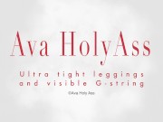 MILF en legging archi moulant et string apparent 1/16