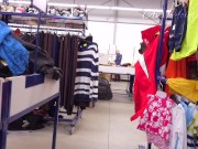 MILF en legging archi moulant et string apparent 11/16