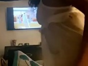 Openmindednina gives a little twerk on the bed 12/16