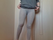 I wet myself in my grey yoga pants 1/16
