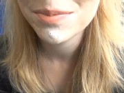 Meine Freundin macht ihren ersten Spermawalk mitten im Zug 11/16