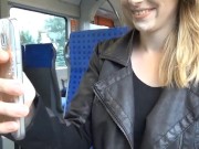 Meine Freundin macht ihren ersten Spermawalk mitten im Zug 13/16