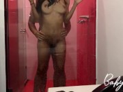 Una rica cogida en la ducha 7/16