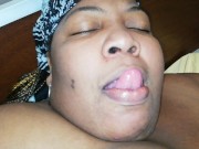 gorda masturbandoce/Fat black woman masturbating 5/16