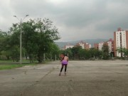 kittydiamond fue retada a masturbarse en un lugar publico mientras patina en el estadio con el lush 11/16