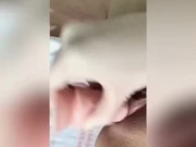 ディルド中毒のパイパンあやかですー！よつん這いとか騎乗位っぽくとかやってみて、最後はどアップ！ディルドに糸引いてるの恥ずかしい&hellip;（素人、自撮り、無修正） 15/16