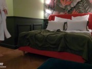 ЗАКАЗАЛ СЕБЕ В НОМЕР ШИКАРНУЮ ШЛЮХУ КОТОРУЮ КАК СЛЕДУЕТ ТРАХНУЛ ЧТОБЫ ОНА КОНЧИЛА 1/16