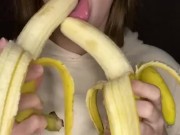Double banana blow job. Sucking and drooling 10/16