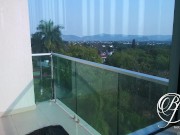 Exhibitionist gets an anal orgasm with a plug on the public balcony 11/16