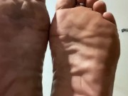 Feet soles wrinkles ebony toes 8/16