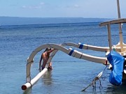 EXTREME Public PEE from Boat at Tropical Beach Shore 5/16