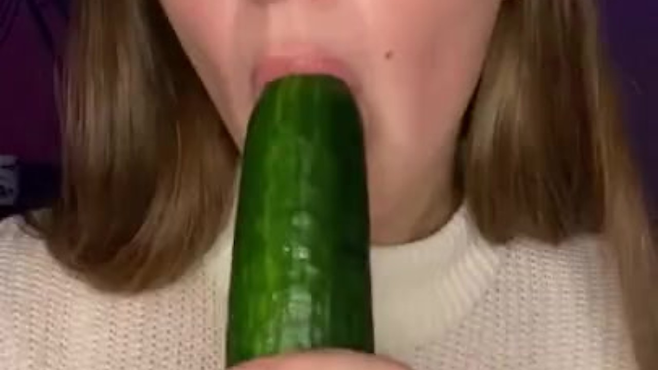 Cucumber Sucking Deepthroat And Spits Redtube 
