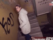 ECHTES DATE - Normales Mädchen im Wald gefickt beim OHNE GUMMI 5/16