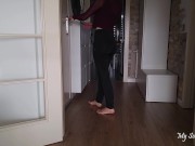 Horny MILF in yoga pants has no money to pay the delivery guy - quickie sex with clothes 1/16
