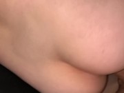 Baise de nuit pendant que les parents 7/16