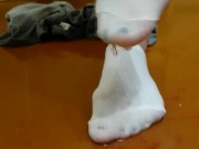 Massive pee stream all over floor and feet 12/16