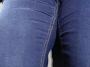 ⭐ Girl totally pisses her blue jeans in public! couldnt hold it! 15/16
