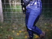 ⭐ Girl totally pisses her blue jeans in public! couldnt hold it! 4/16