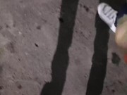 Tocando a mi peque en la calle 9/16