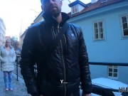 HUNT4K. Hombre admira como belleza tetona hace que cazador se corra en las tetas 4/16