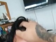 Eating babe's pussy till she cums 10/16