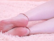 Hot tasty pink oil feet. 4k foot fetish video. size 10 feet barefoot. 1/16