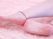 Hot tasty pink oil feet. 4k foot fetish video. size 10 feet barefoot. 4/16