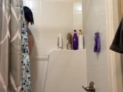 Laurasquirts in shower (Wash up before cam) 5/16