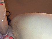 close-up na buceta Valentina Chili brinquedo, penis e porra a escorrer 10/16