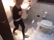 ANTEPRIMA - BIONDA ITALIANA SI FA SCOPARE DALL'IDRAULICO 2/16