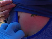 Brennnesseln öffentlich in den BH gestopft - Directors cut 8/16