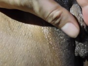 dijo que solo podía masajear su vagina pero la hice correr con dos dildos 14/16