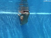 Underwater erotics with pornstar Tiffany Tatum 11/16